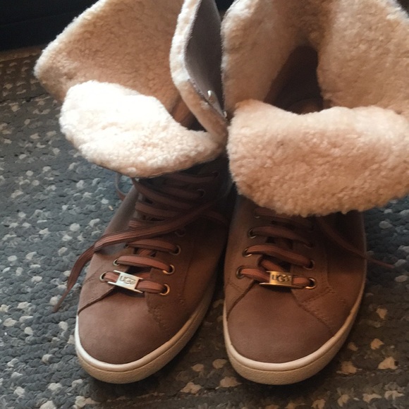 Ugg sneakers - Picture 2 of 3
